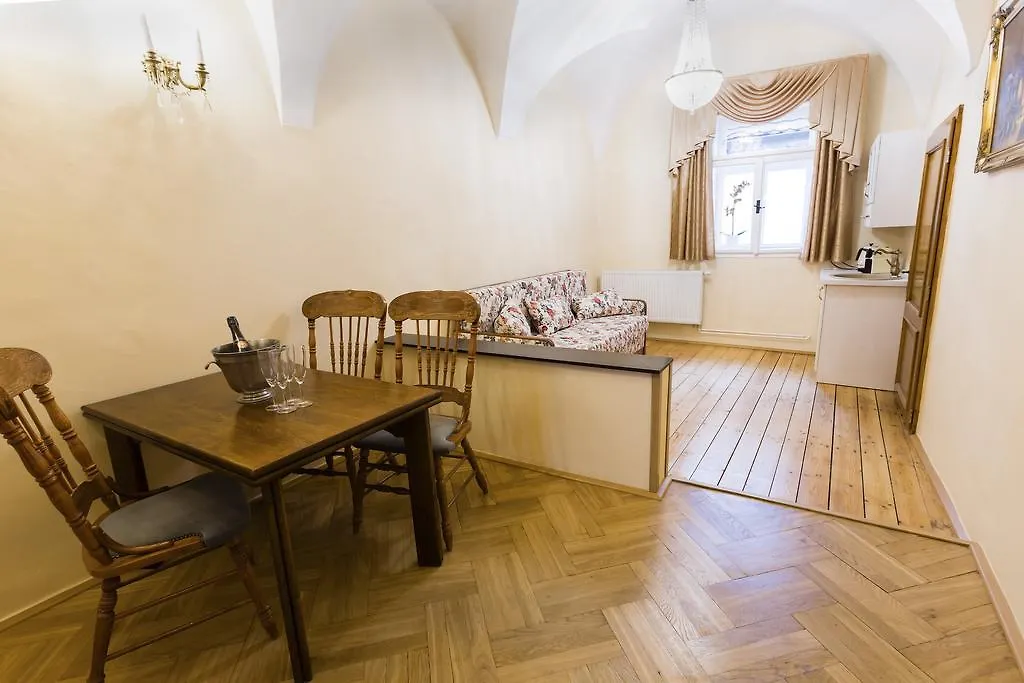 Apartments U Krale Brabantskeho Prag